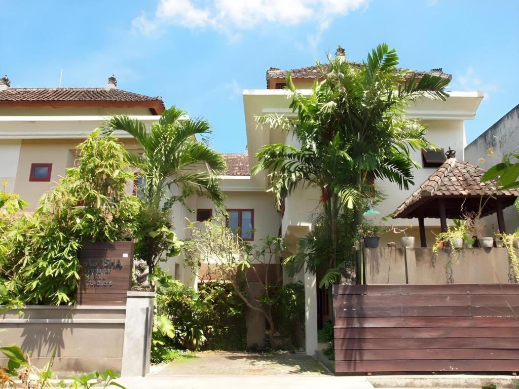 Al-Isha Dharamshala Hotel Kuta  Exterior photo